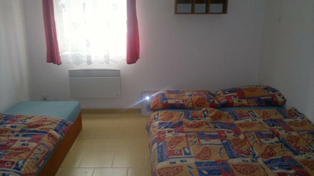 Apartman Srní Εξωτερικό φωτογραφία